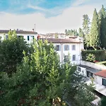 Newly Restored, Historic & Bright Apartment,3 Bed