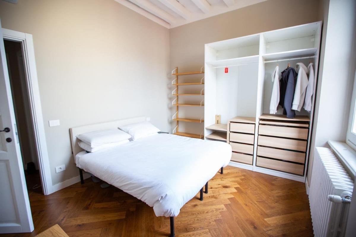 Apartamento Newly Restored, Historic & Bright Apartment,3 Bed *