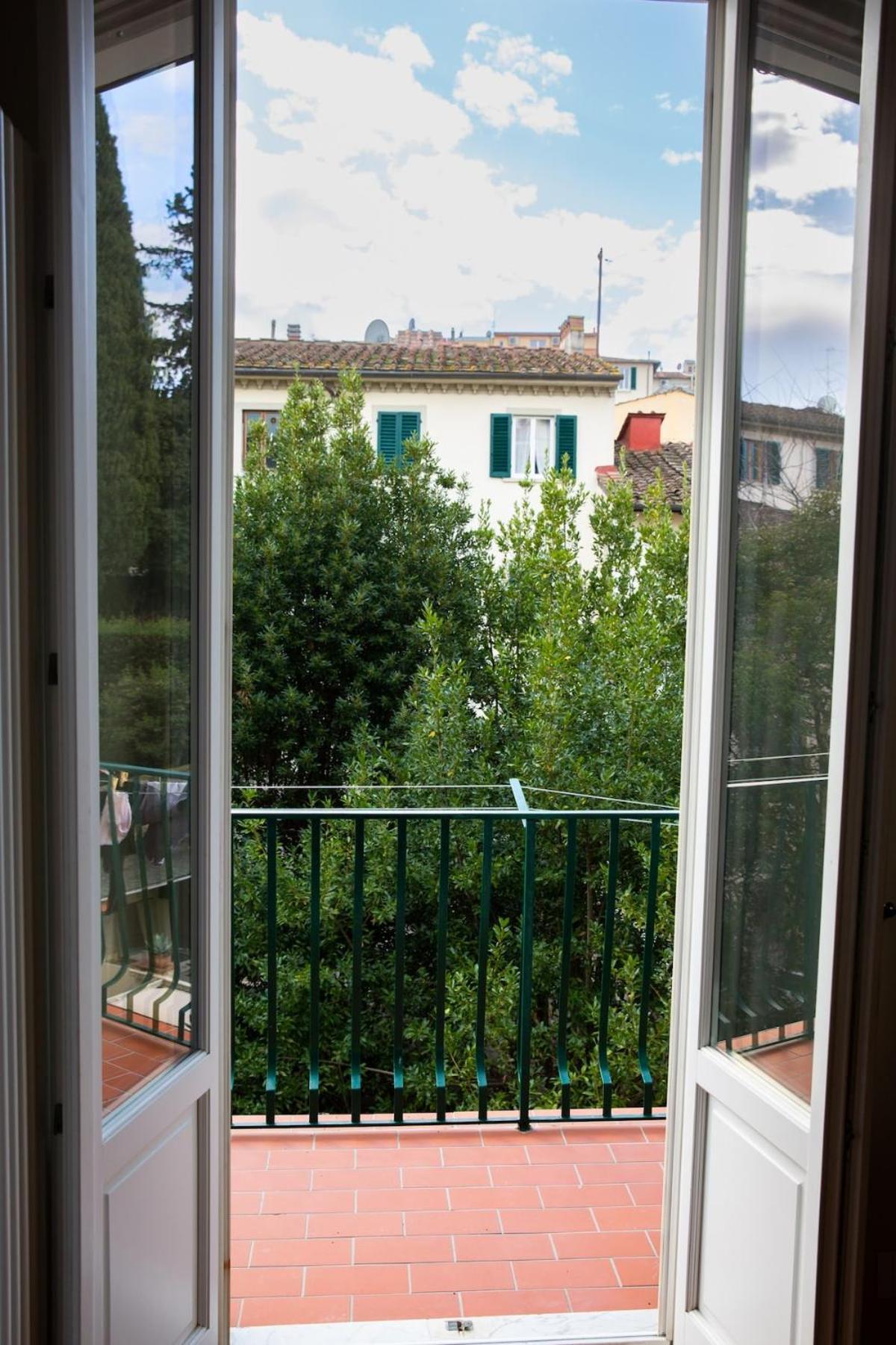 Newly Restored, Historic & Bright Apartment,3 Bed